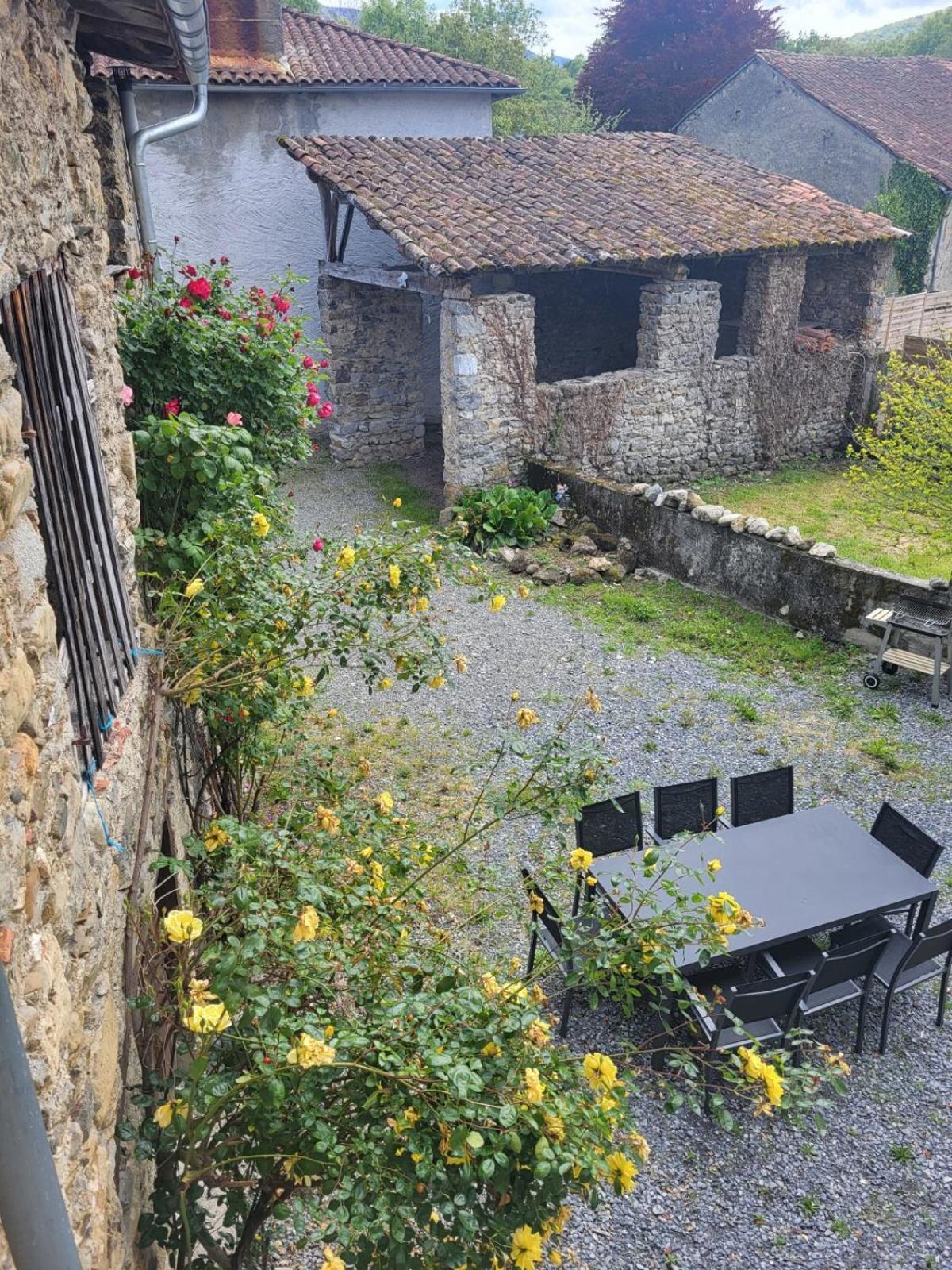 Vallee De Barousse Holiday home *